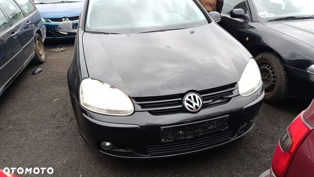 36005 VW golf V model od 03-09 silnik 1.9 TDI 105 km BXE skrzynia JCR lakier LC9Z - 1