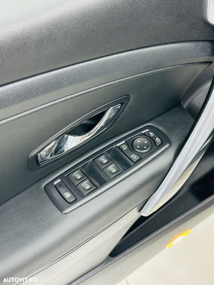 Renault Megane Sport Tourer 1.5 dCi GT Line - 13