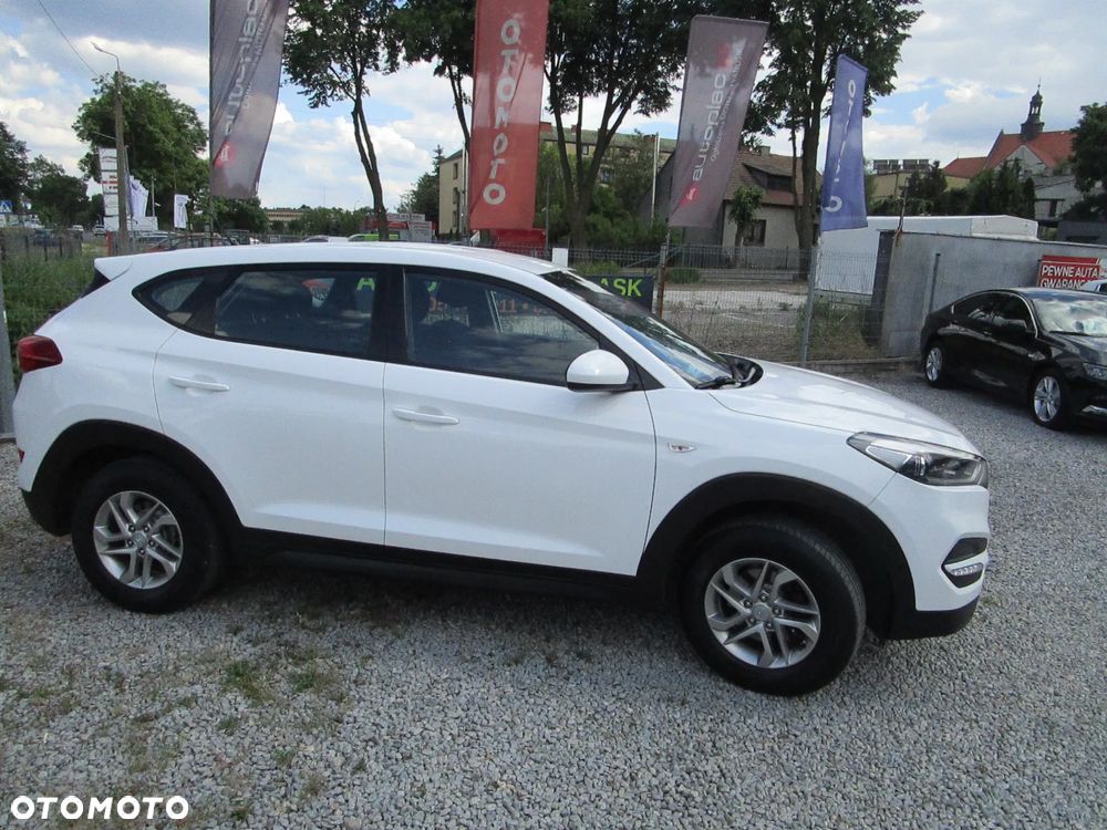 Hyundai Tucson 1.6 GDI BlueDrive Classic 2WD - 38