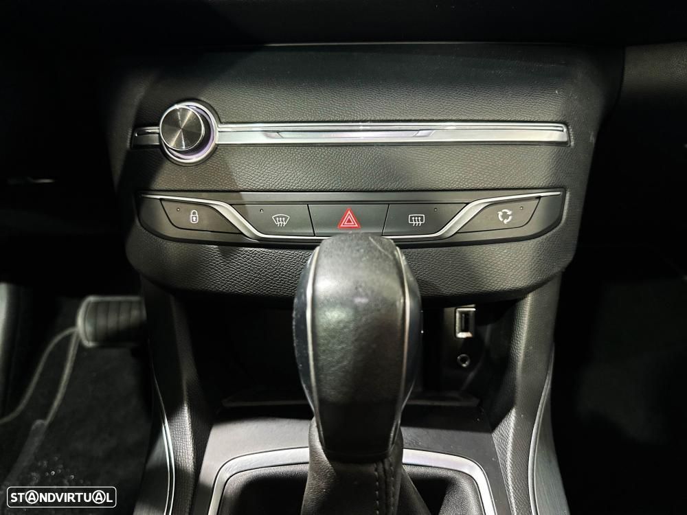 Peugeot 308 BlueHDi FAP 120 EAT6 Stop&Start GT-Line Edition - 42