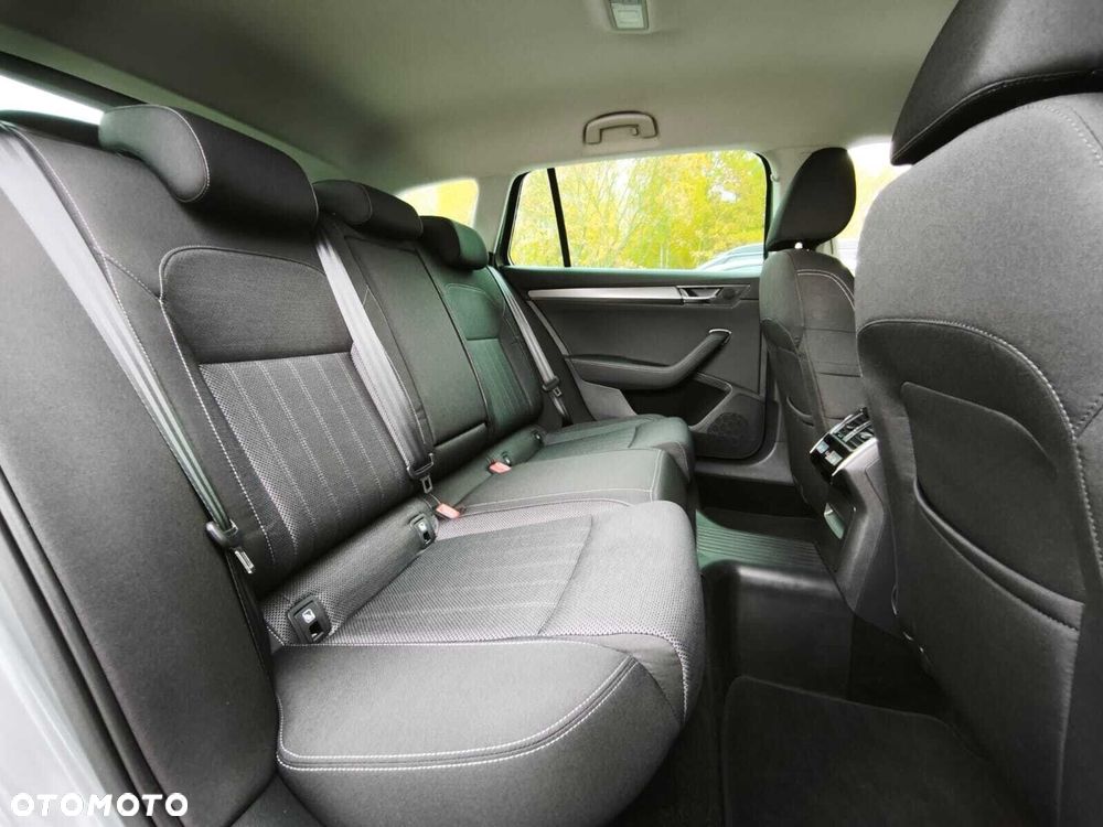 Skoda Superb 1.5 TSI ACT Style DSG - 10