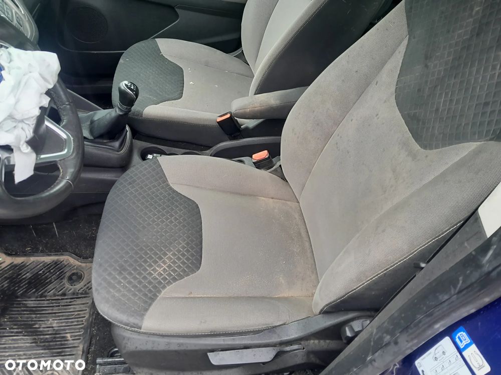 Ford Tourneo Courier 1.0 EcoBoost Ambiente - 15