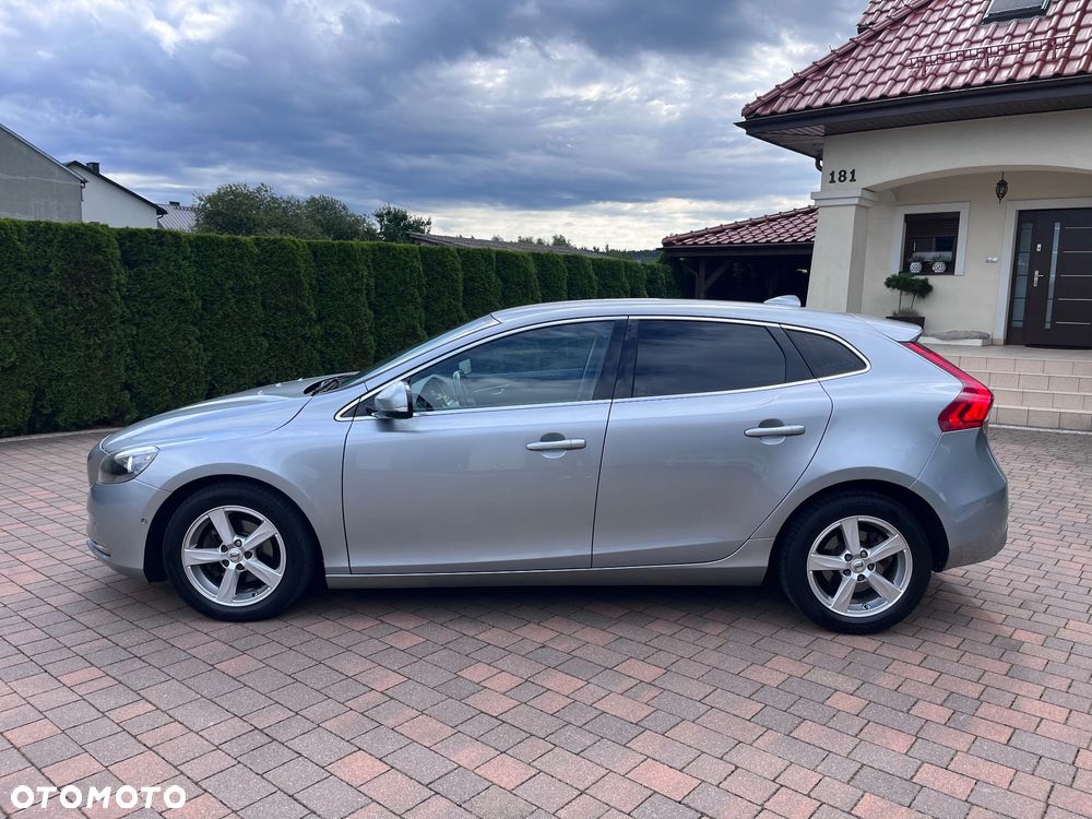 Volvo V40 D2 You - 2