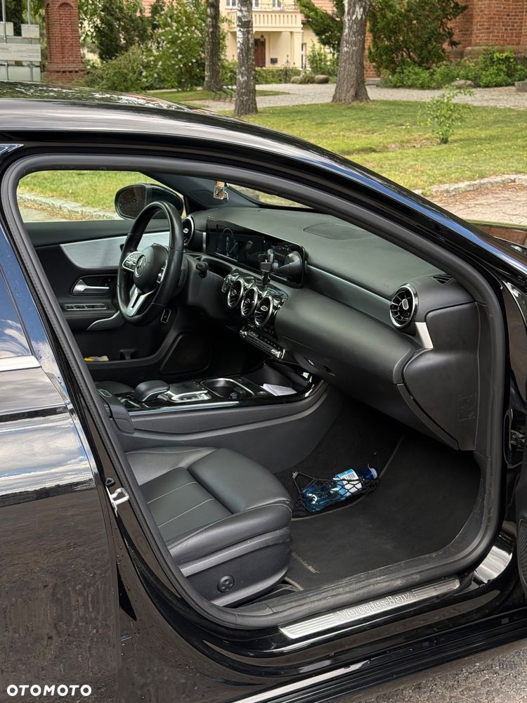 Mercedes-Benz Klasa A 220 4Matic 7G-DCT - 9