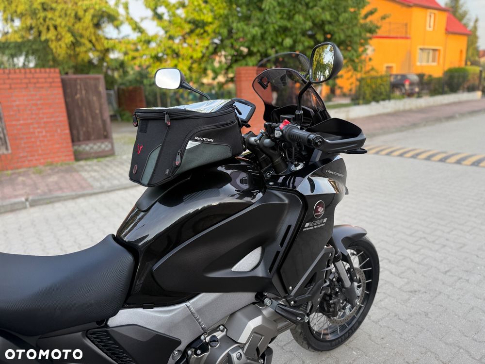 Honda VFR - 11