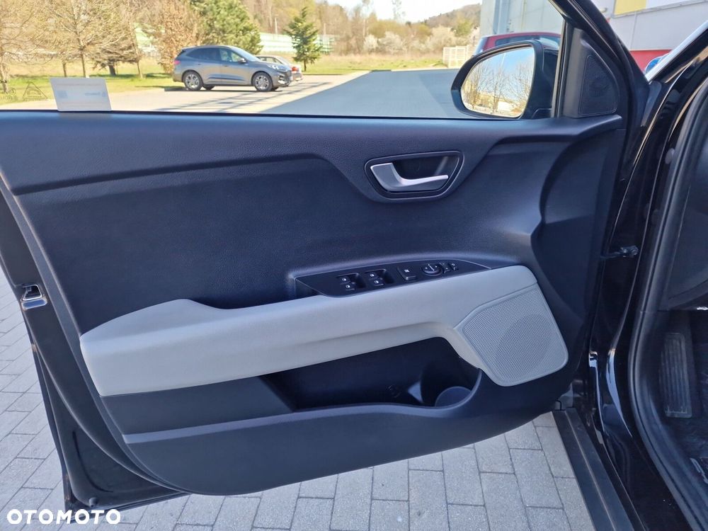 Kia Stonic 1.2 L - 32