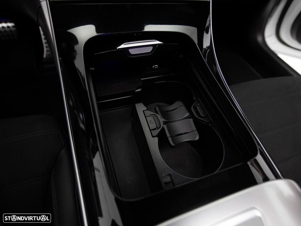 Mercedes-Benz CLE 200 - 25