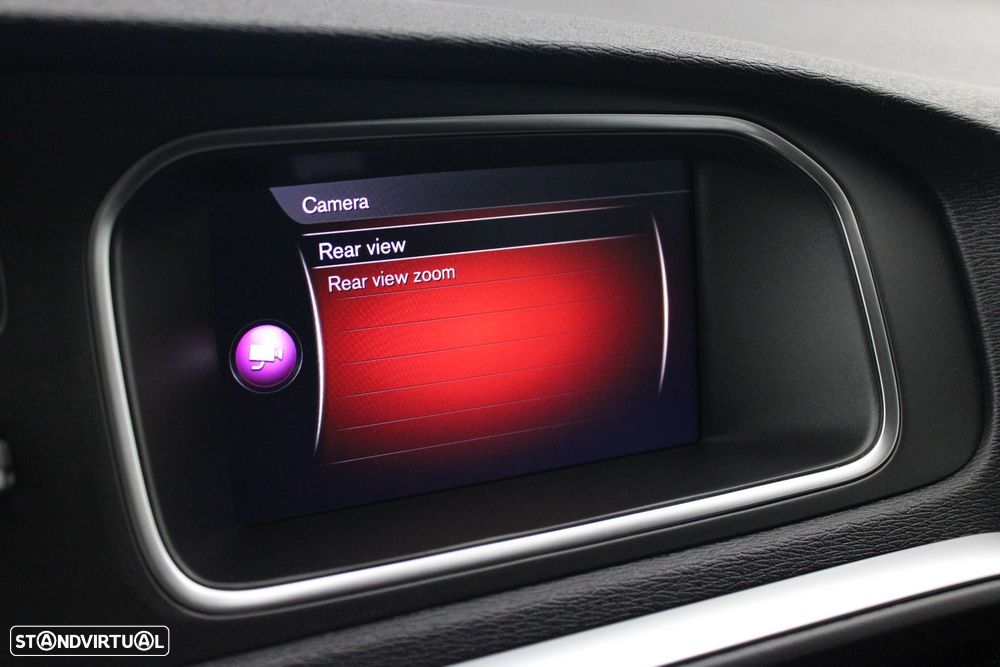 Volvo V40 Cross Country 2.0 D3 Momentum - 18