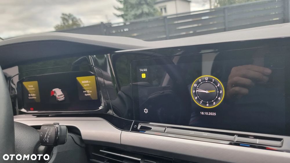 Volkswagen Golf - 14