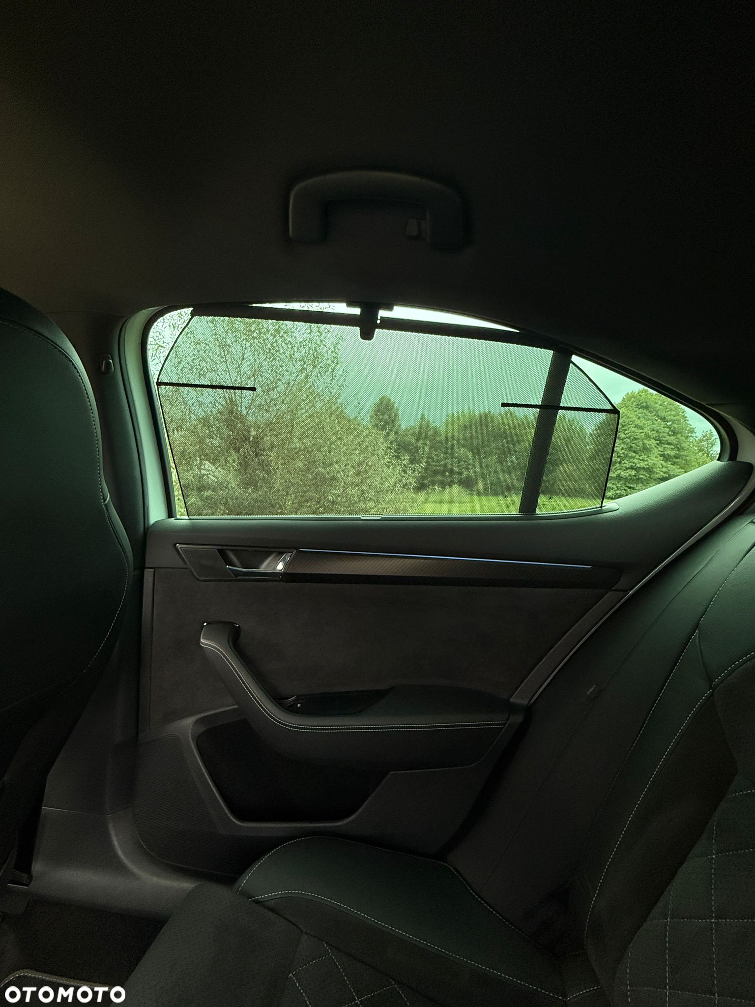 Skoda Superb 2.0 TDI 4x4 DSG SportLine - 23
