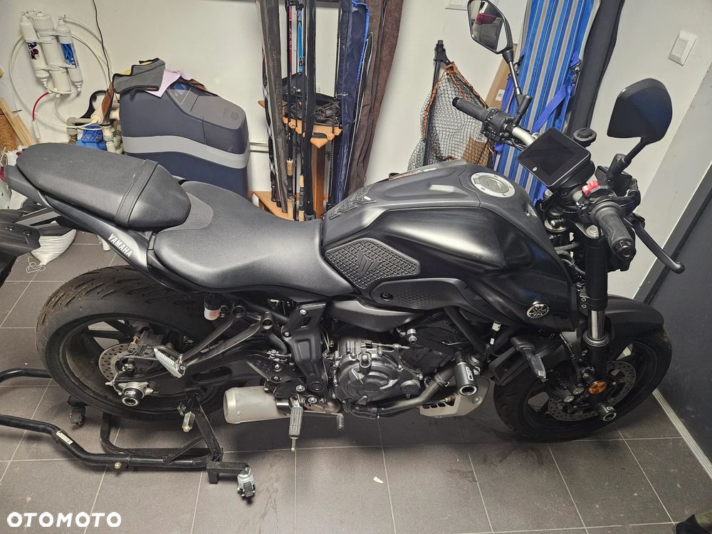 Yamaha MT - 2