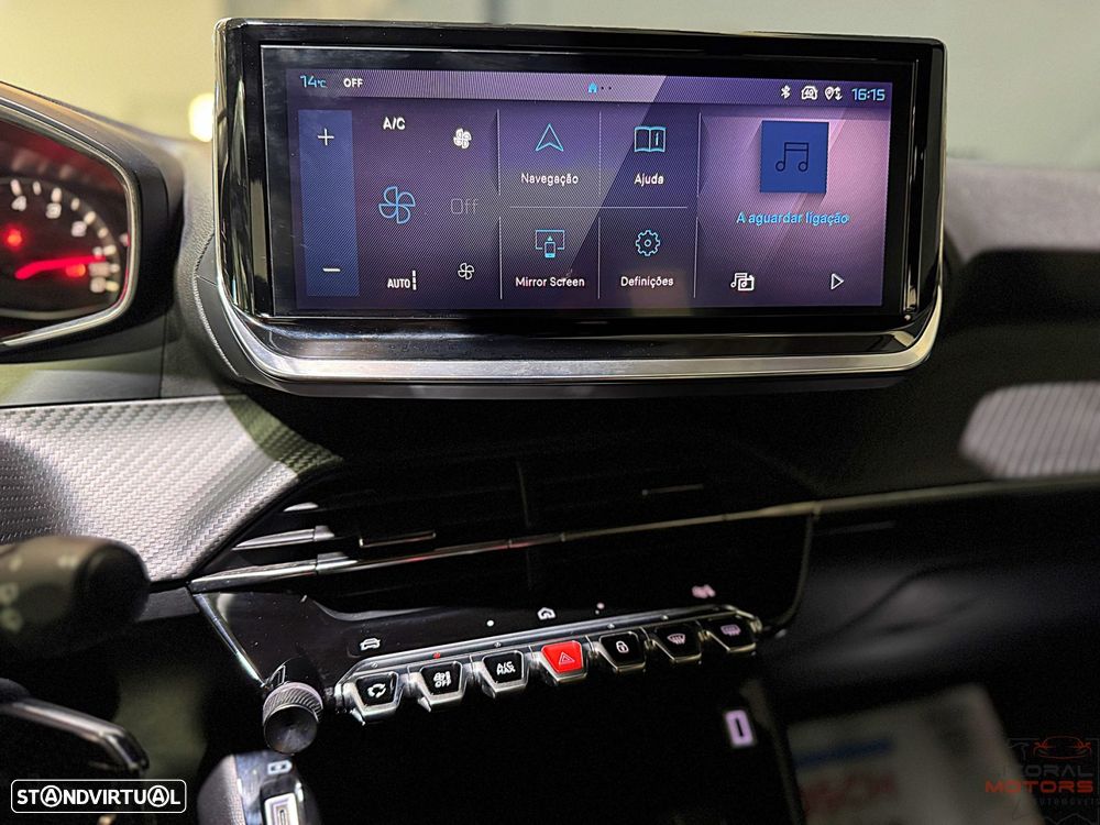 Peugeot 2008 1.2 PureTech SE Style - 27