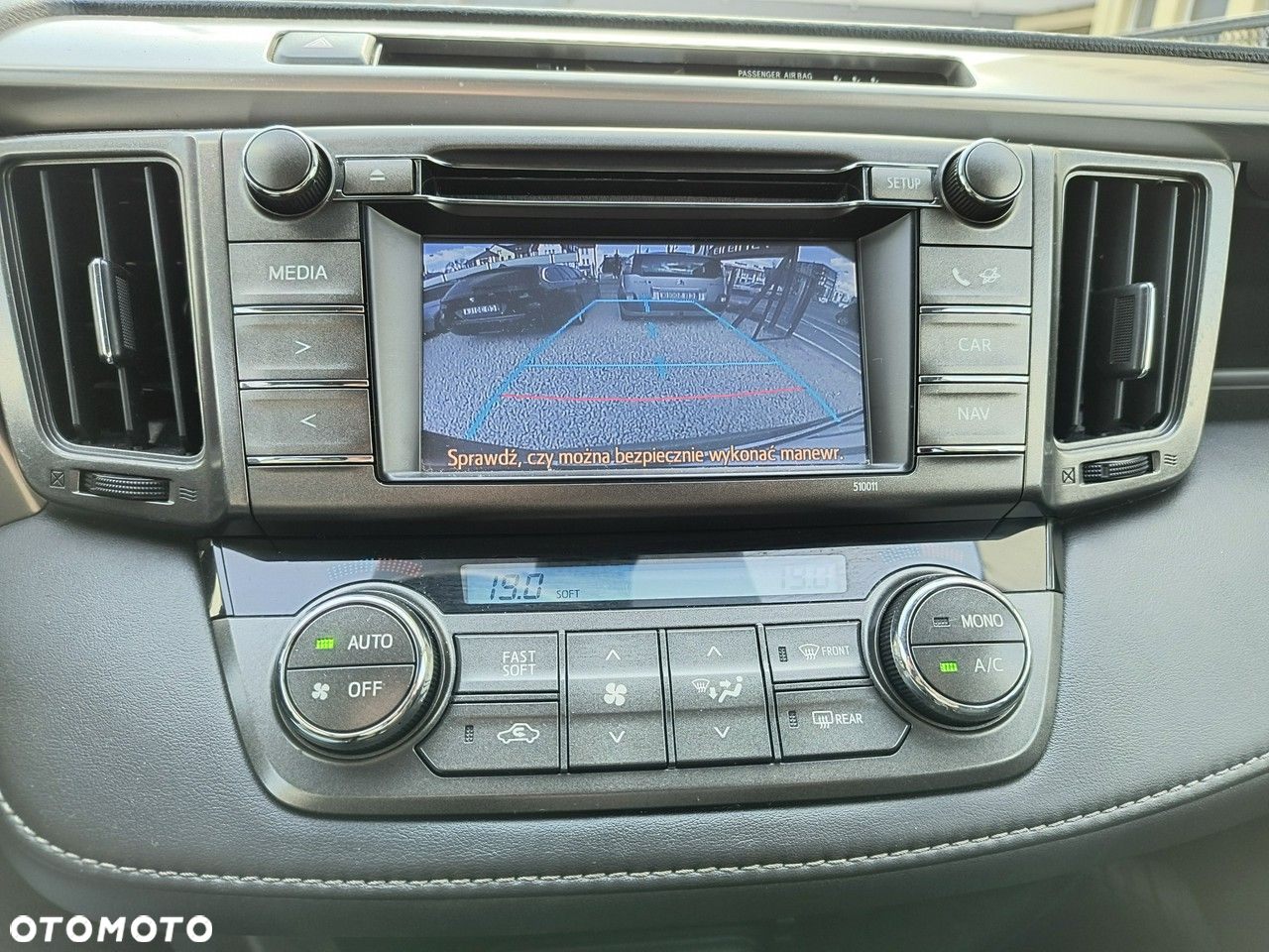 Toyota RAV4 - 22