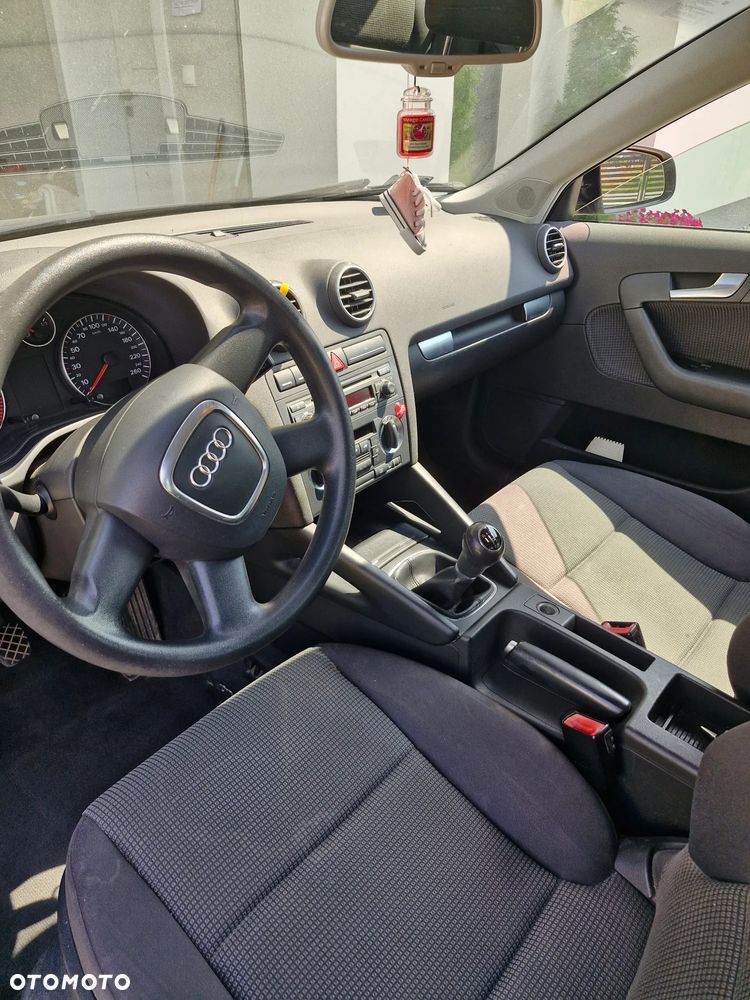 Audi A3 Sportback - 13