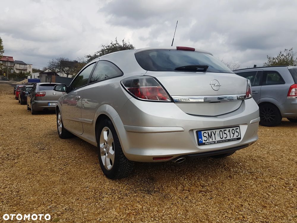 Opel Astra III GTC 1.8 Sport - 4