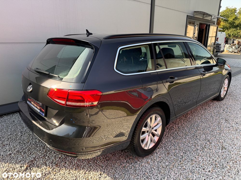 Volkswagen Passat 2.0 TDI (BlueMotion Technology) Comfortline - 3