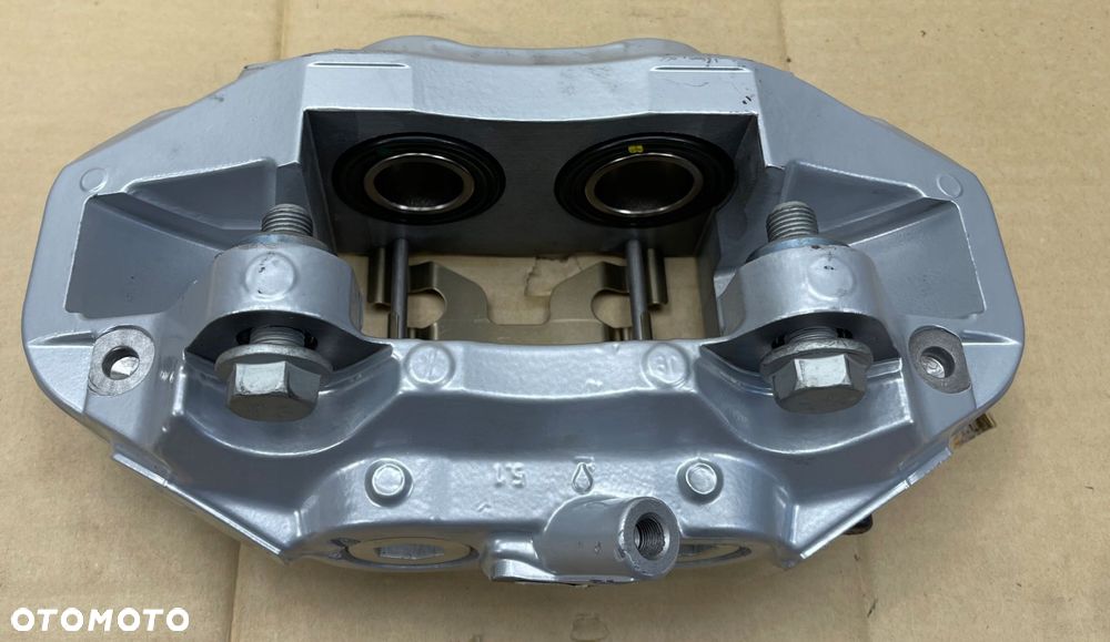 4 MERCEDES C-KLASA W 205 AMG ZACISK HAMULCOWY PRAWY PRZÓD - 9