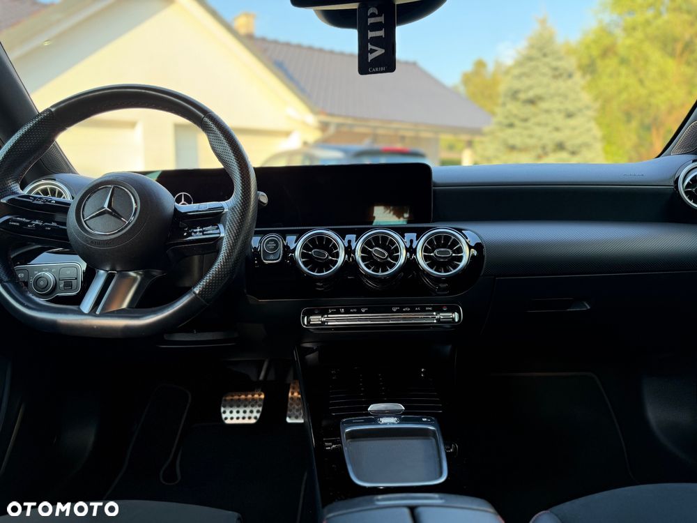 Mercedes-Benz Klasa A 200 AMG Line 7G-DCT - 13