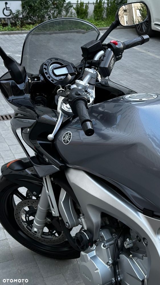 Yamaha FZ6 - 19