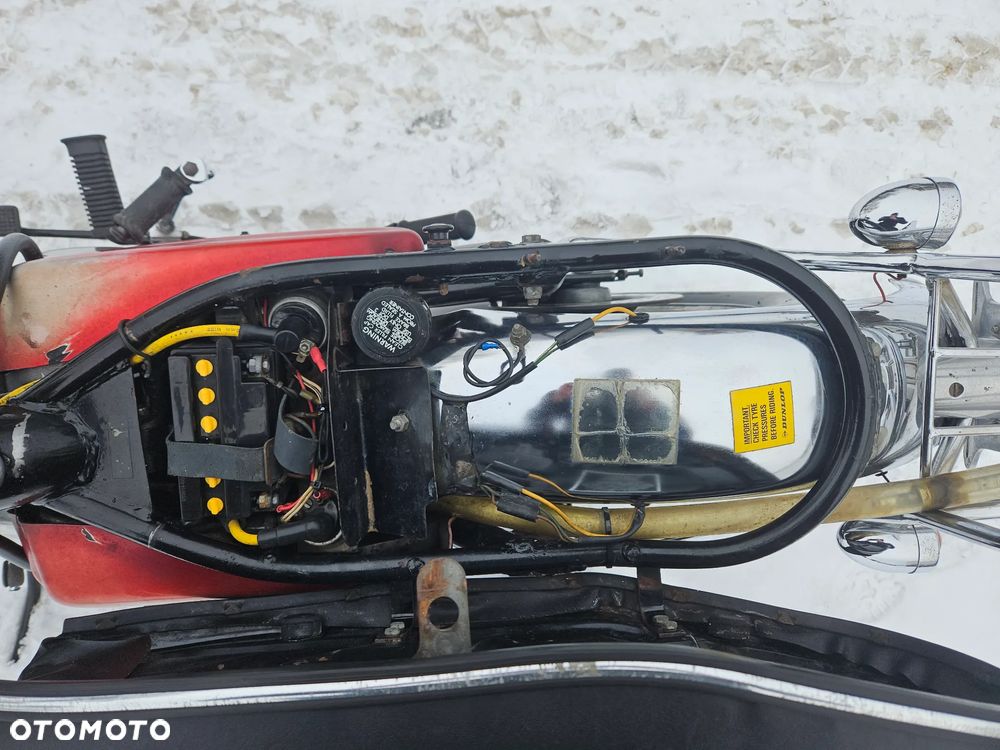 Triumph Bonneville - 15