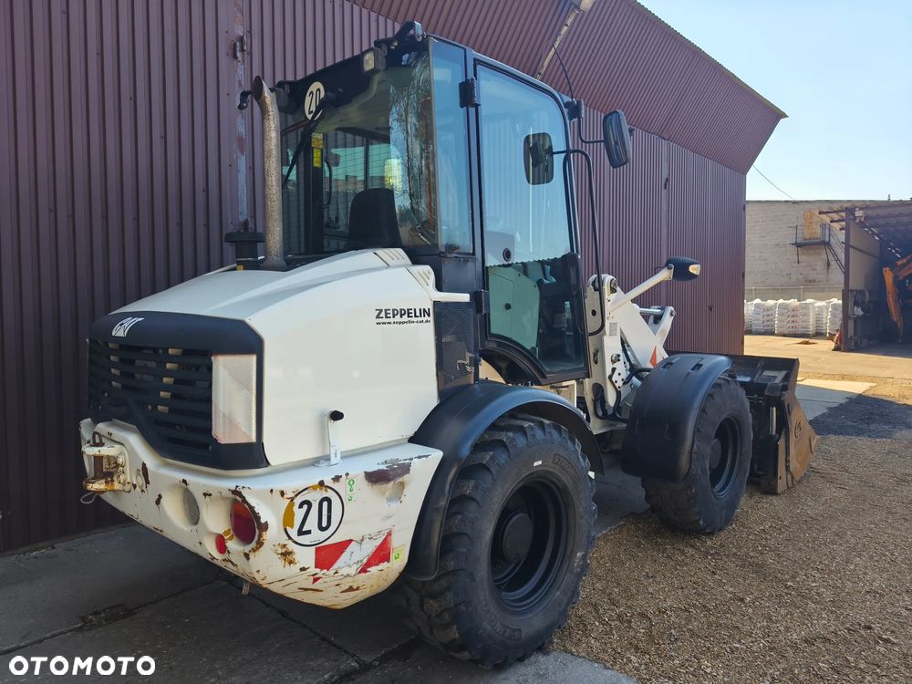 Caterpillar 908 - CAT 906 - 7