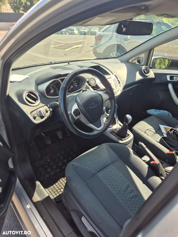 Ford Fiesta 1.25i Titanium - 5