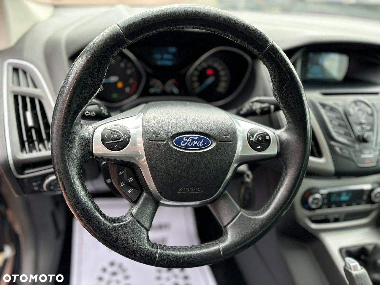 Ford Focus 1.6 Ambiente - 28