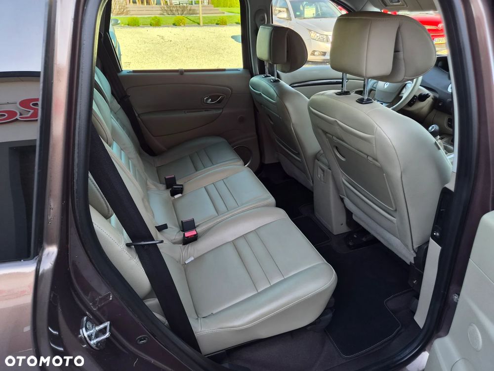 Renault Grand Scenic - 20