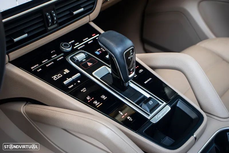 Porsche Cayenne - 14