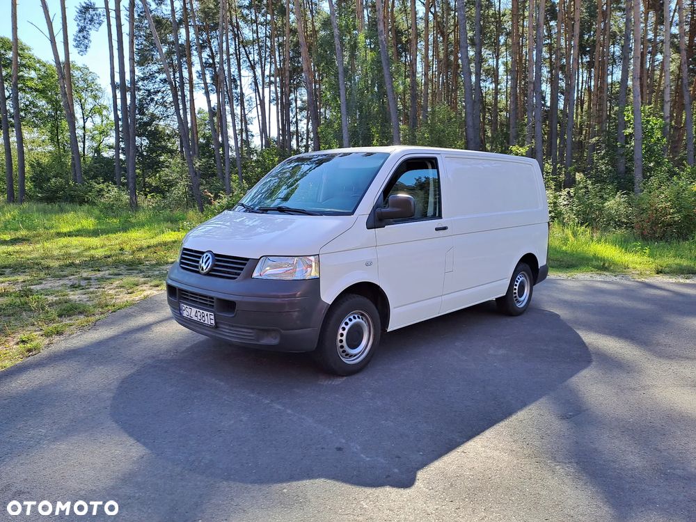 Volkswagen Transporter - 1