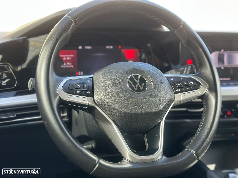 VW Golf 2.0 TDI Conceptline - 19