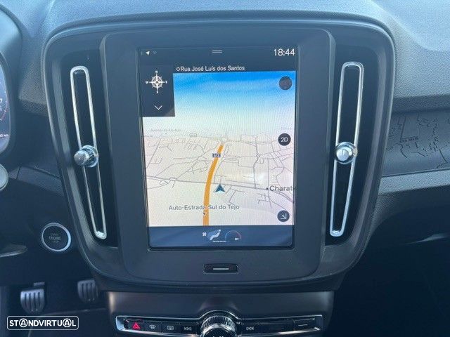 Volvo XC 40 1.5 T3 Tech Edition - 6