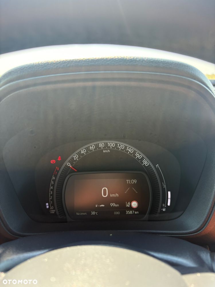 Toyota Aygo x - 24