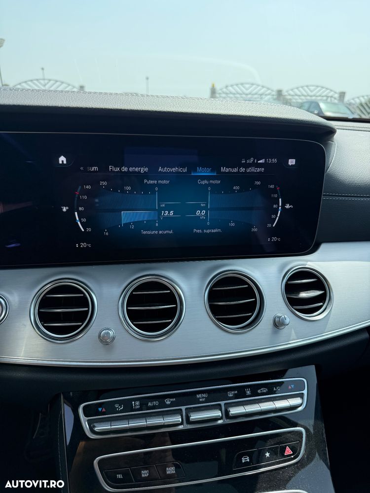 Mercedes-Benz E 300 9G-TRONIC AMG Line - 23