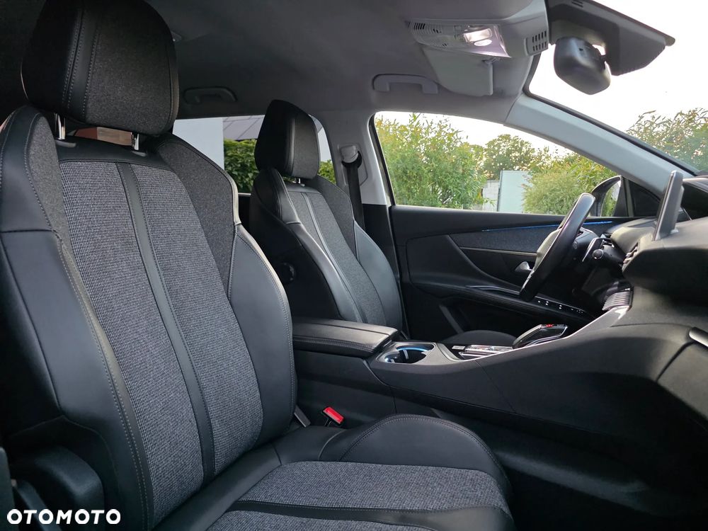 Peugeot 5008 1.5 BlueHDi Allure S&S EAT8 - 32