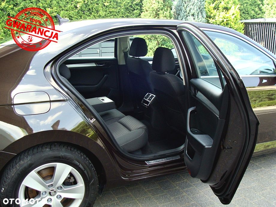 Skoda Superb 2.0 TDI SCR Style - 13