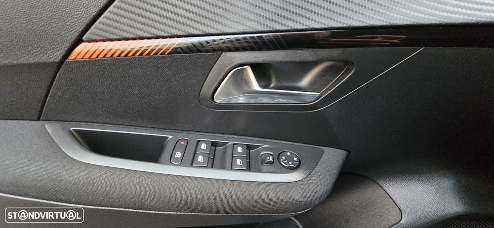 Peugeot 208 1.2 PureTech Active - 20