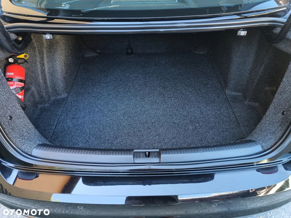 Volkswagen Jetta 2.0 TDI DPF BMT Comfortline - 17