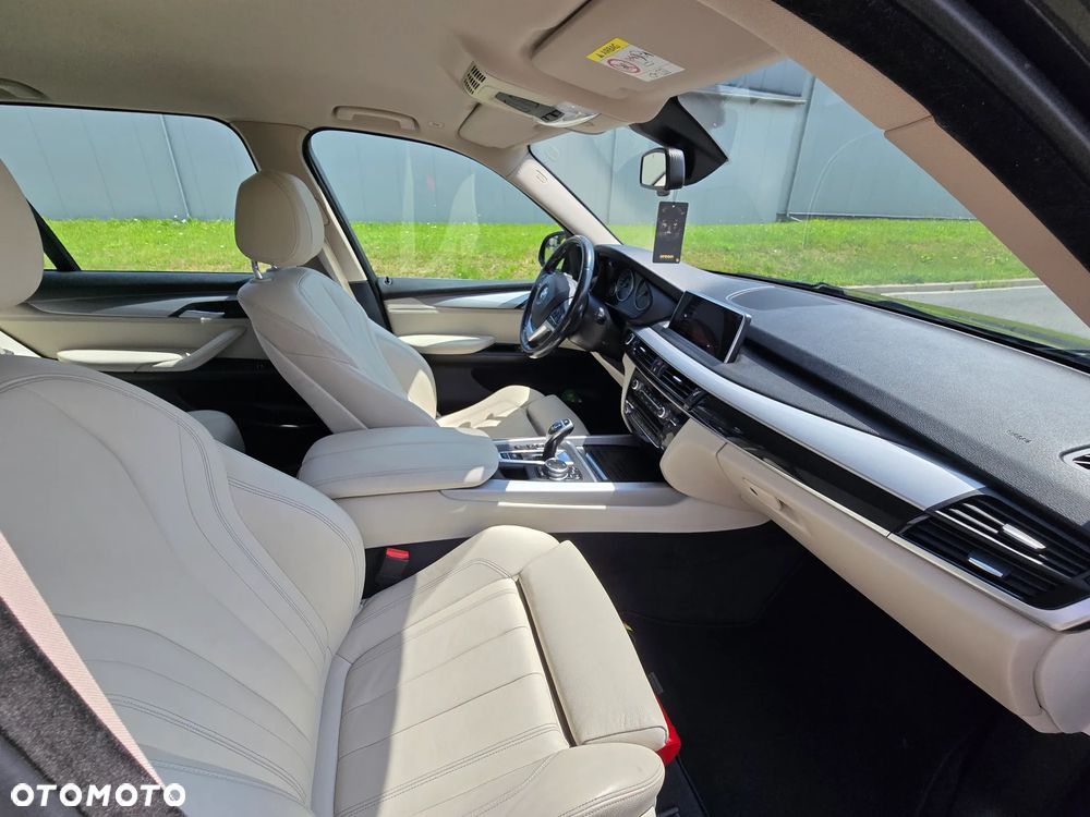 BMW X5 xDrive25d - 24