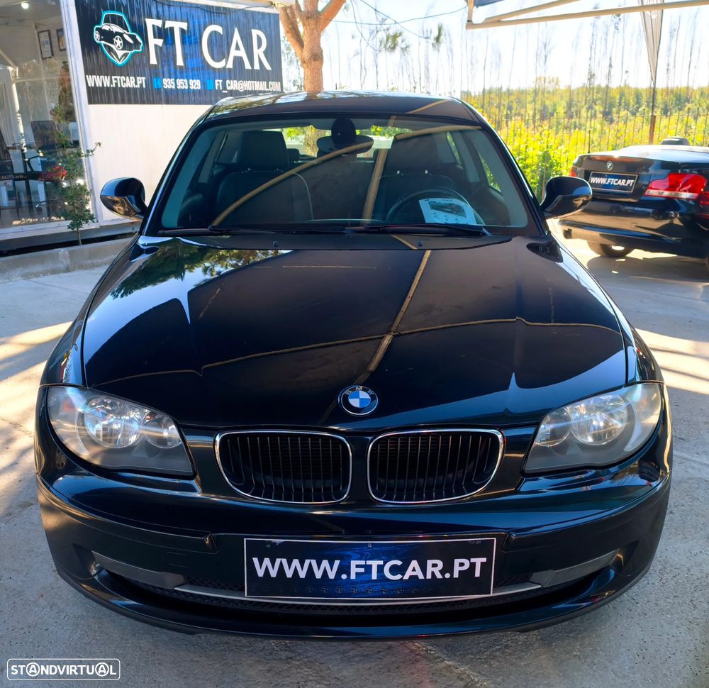 BMW 118 d Sport Line - 2