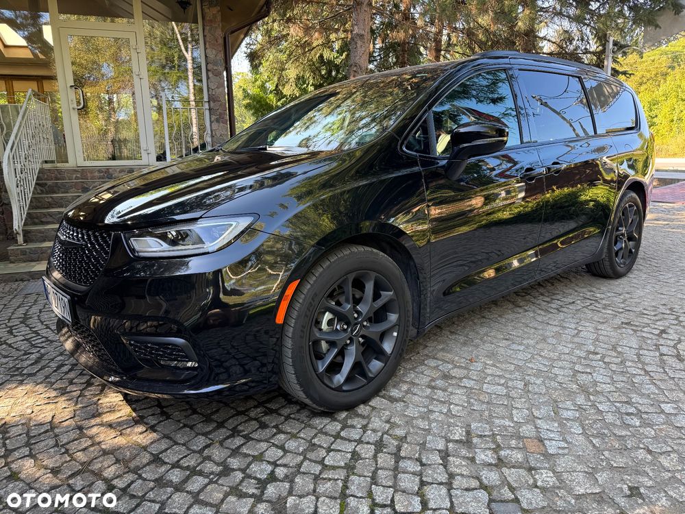 Chrysler Pacifica - 3