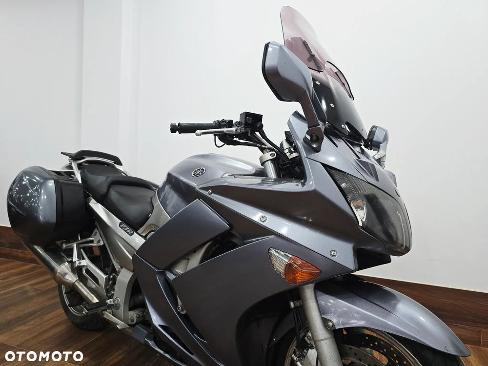 Yamaha FJR - 4