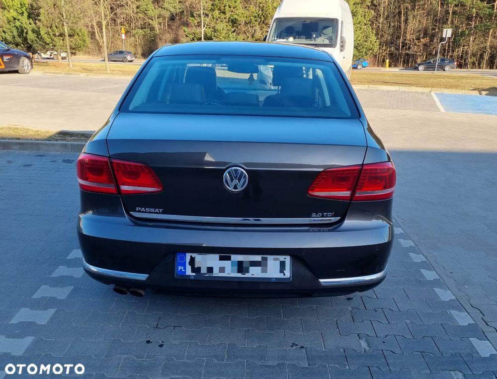 Volkswagen Passat 2.0 TDI Highline - 6