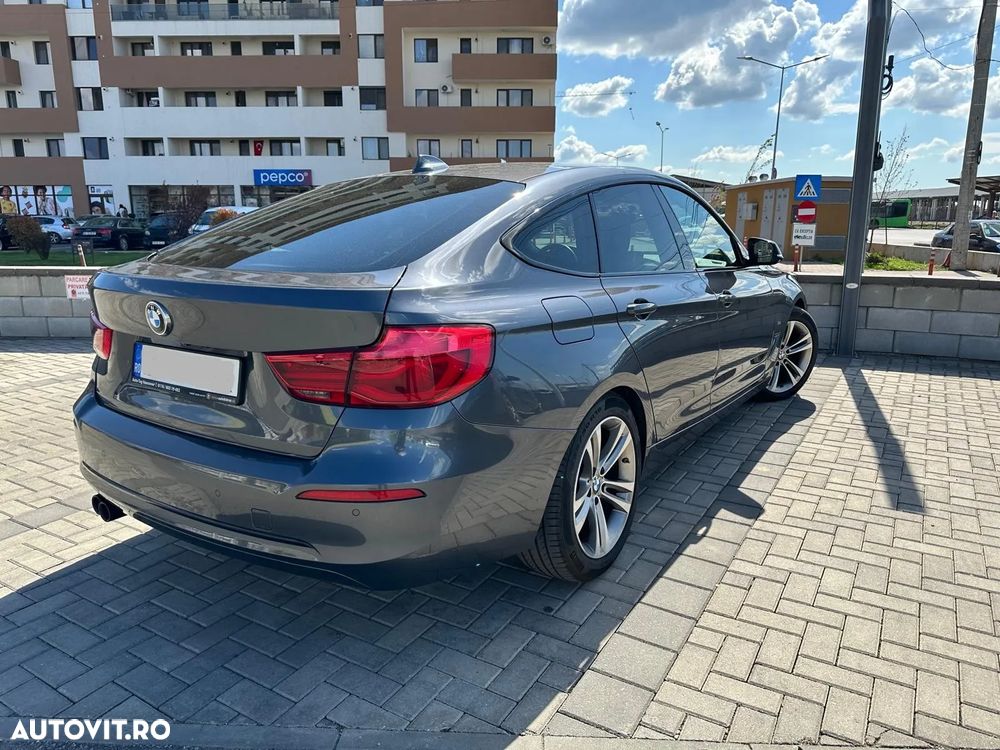BMW Seria 3 330d AT Sport Line - 4