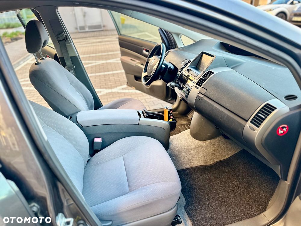 Toyota Prius 1.5 VVT-i Sol - 9