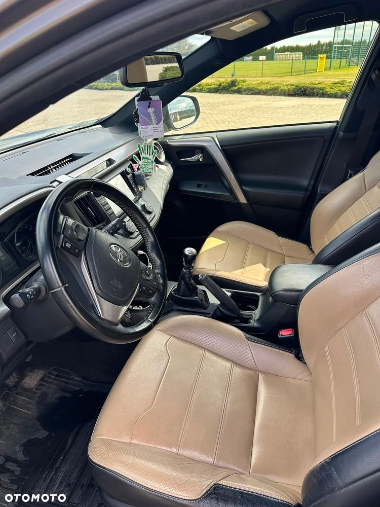 Toyota RAV4 2.0 D-4D Prestige 4x2 - 8