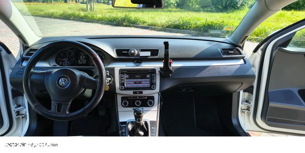Volkswagen Passat 1.6 TDI Trendline - 9