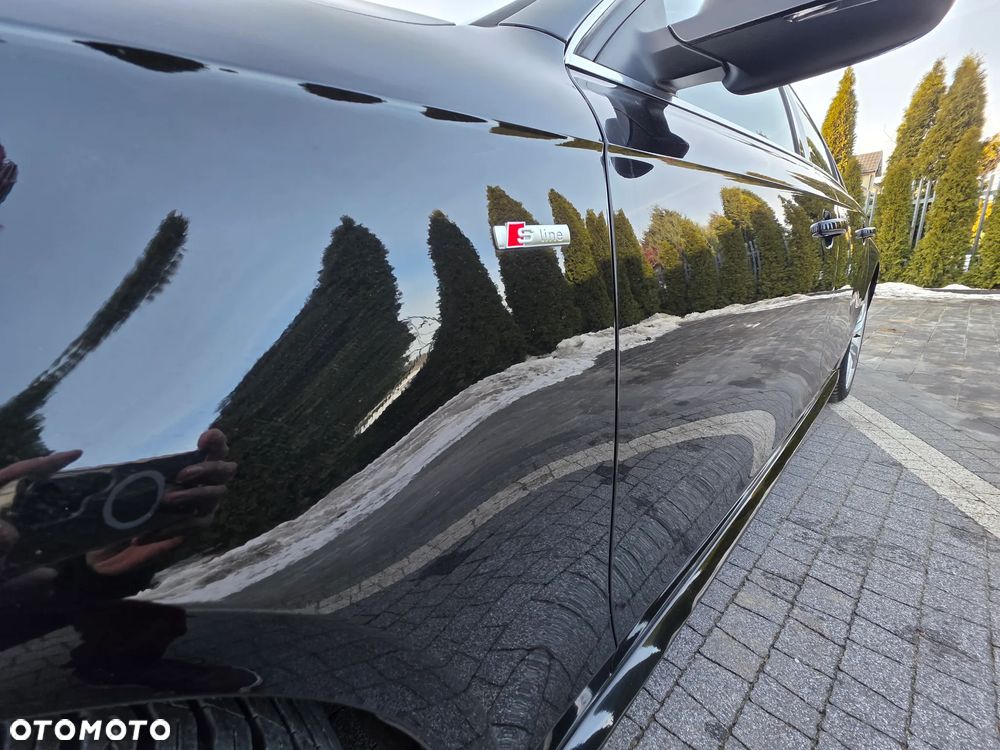 Audi A4 Avant 2.0 TDI - 16