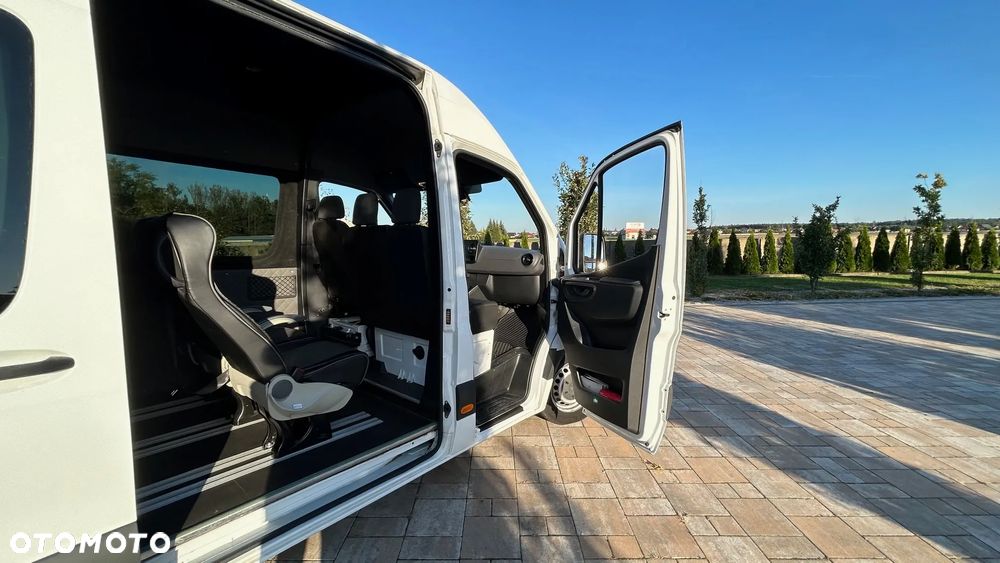 Mercedes-Benz Sprinter - 5