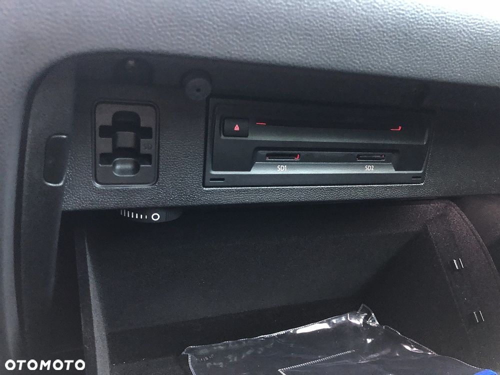 Volkswagen Passat 2.0 TDI BMT Highline - 25